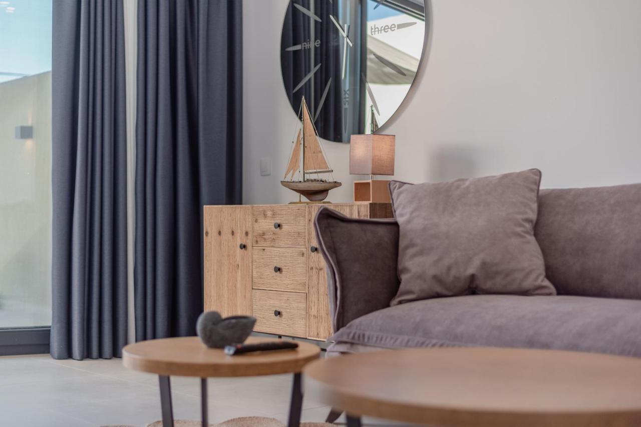 Swans Luxury Homes Kommeno  Bagian luar foto