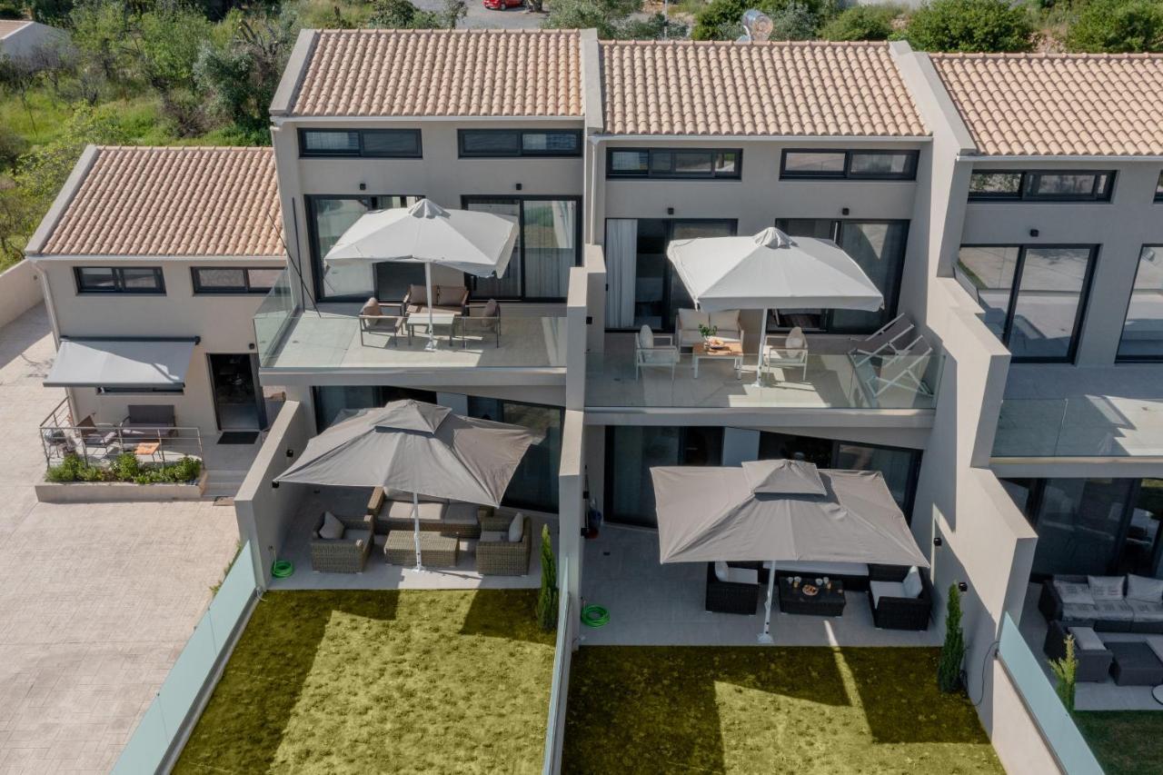 Swans Luxury Homes Kommeno  Bagian luar foto